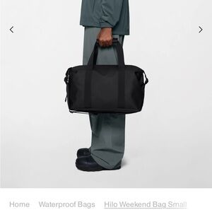 $110 RAINS Hilo Weekend Bag Small W3 | Black | Waterproof | NWOT
